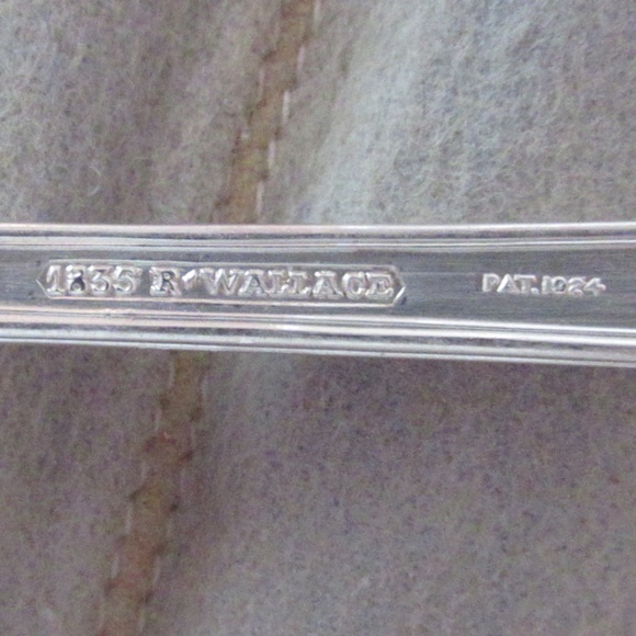 1835 R WALLACE Sterling plated flatware set - Picture 11 of 12